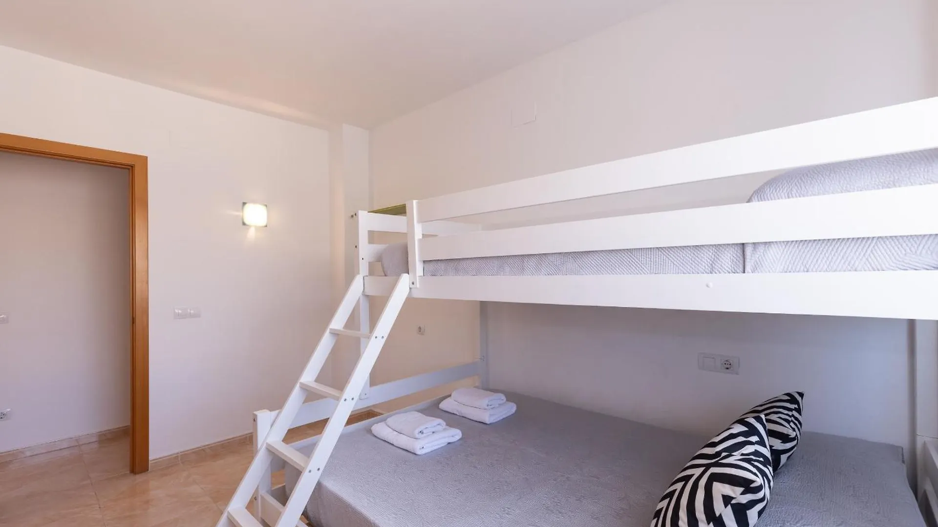 Maldivas I Apartment La Pineda 0*,
