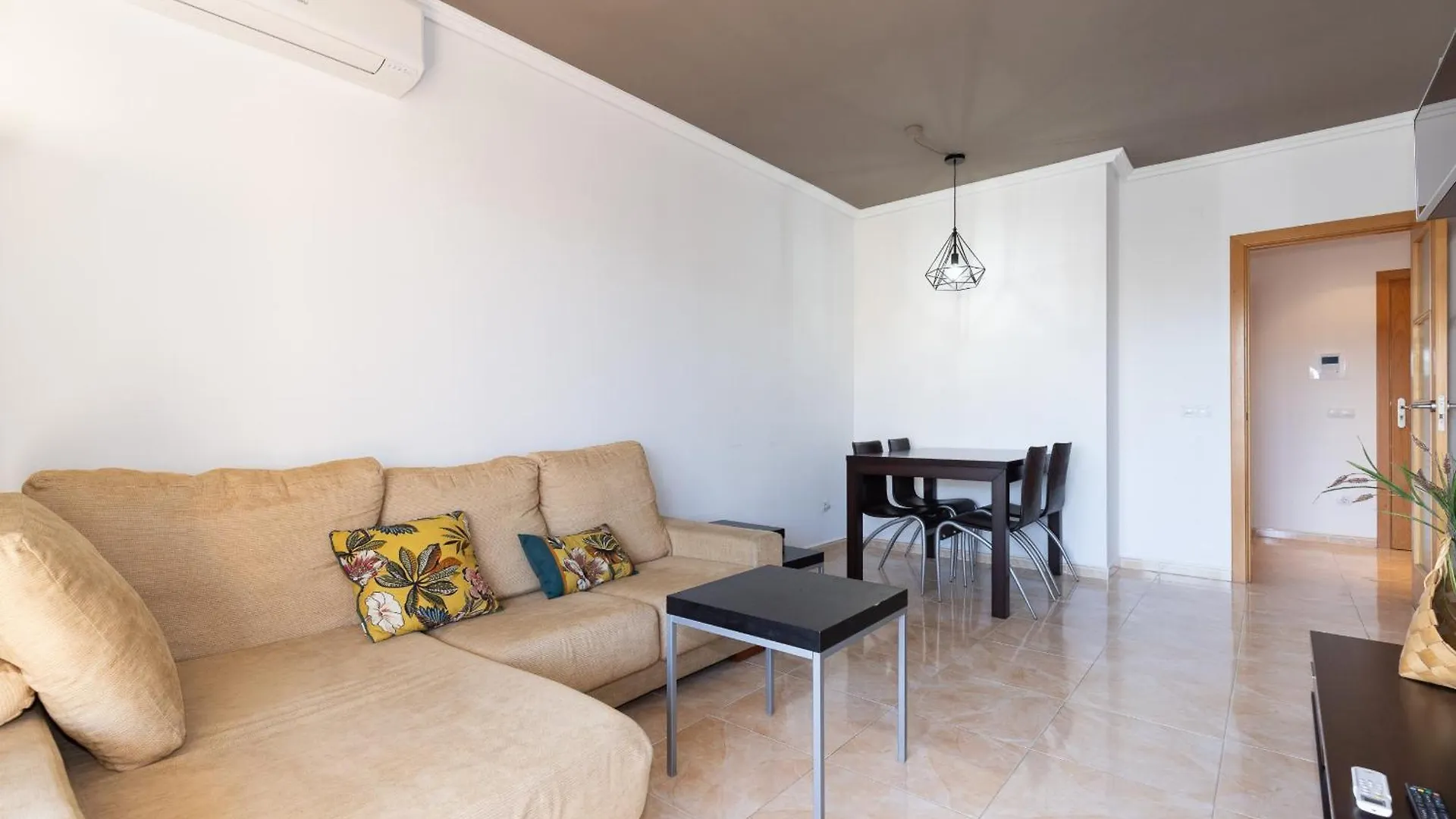 Maldivas I Apartment La Pineda